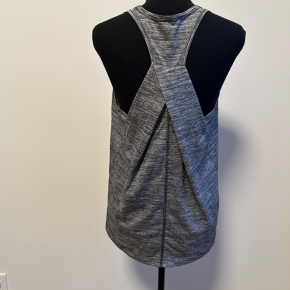 *DANSKIN NOW* Heather Gray Activewear Tank Top Size Medium (8-10) - Picture 3 of 7